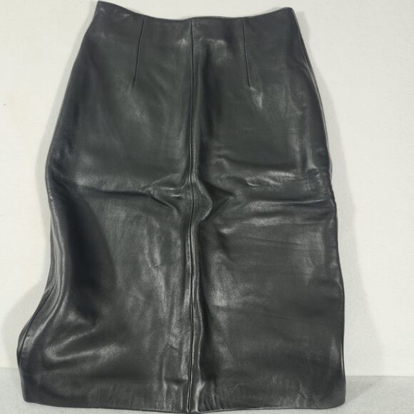 Wilsons Leather Dresses & Skirts - Womens Wilsons Leather Skirt Size 8 Black mid knee length
